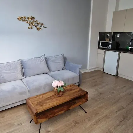Apartment Free Parking