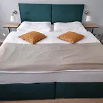 شقة ريزيدنس شقة *