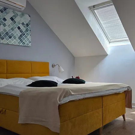 Apartment Residence Bratislava דירה